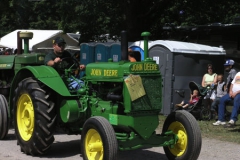 tractors 051