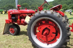 tractors 122